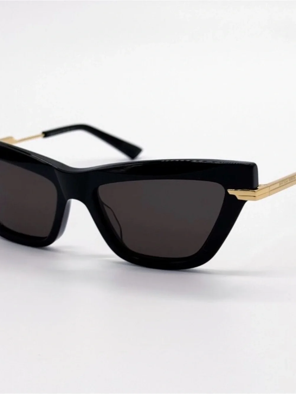 Classic Black Cat-Eye Sunglasses - Women Accessories